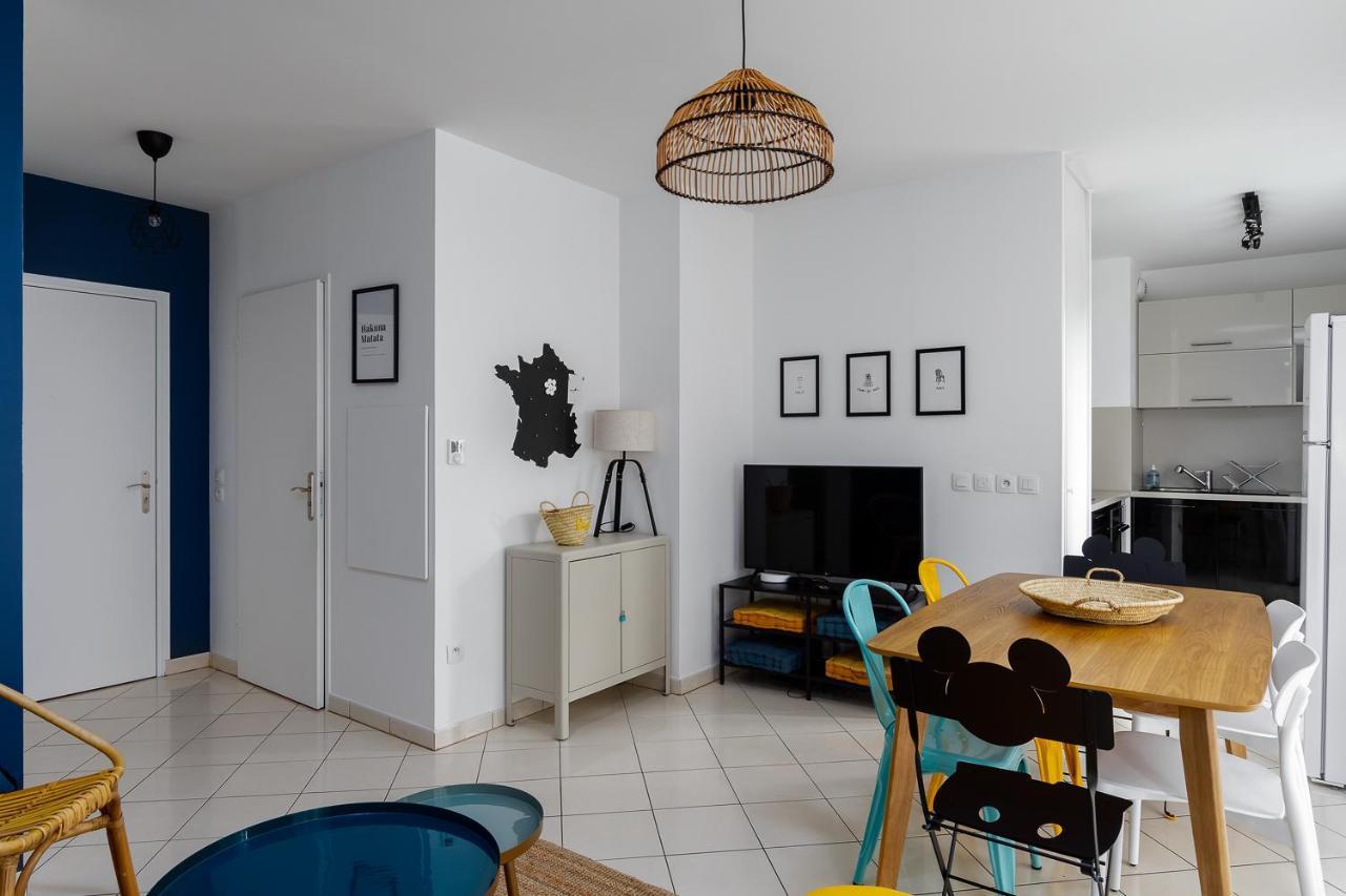 Apartment 2 Bedroomed Near Disneyland Paris With Garden Parking At Serris Kültér fotó
